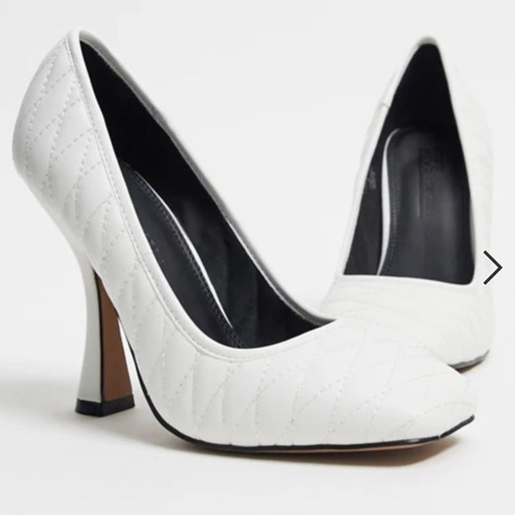 Quilted White Pumps - Picture 9 of 17